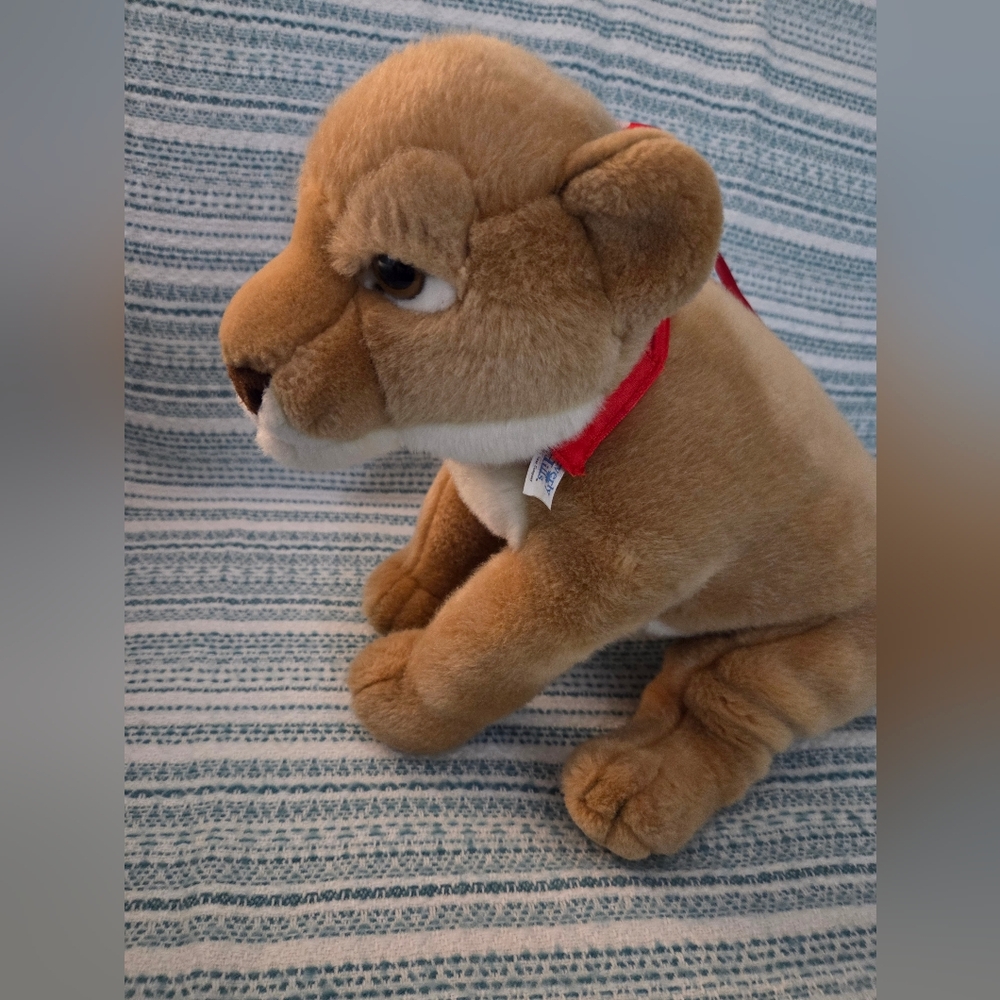 Rare Vintage Aurora Aurora World Inc Realistic Lioness